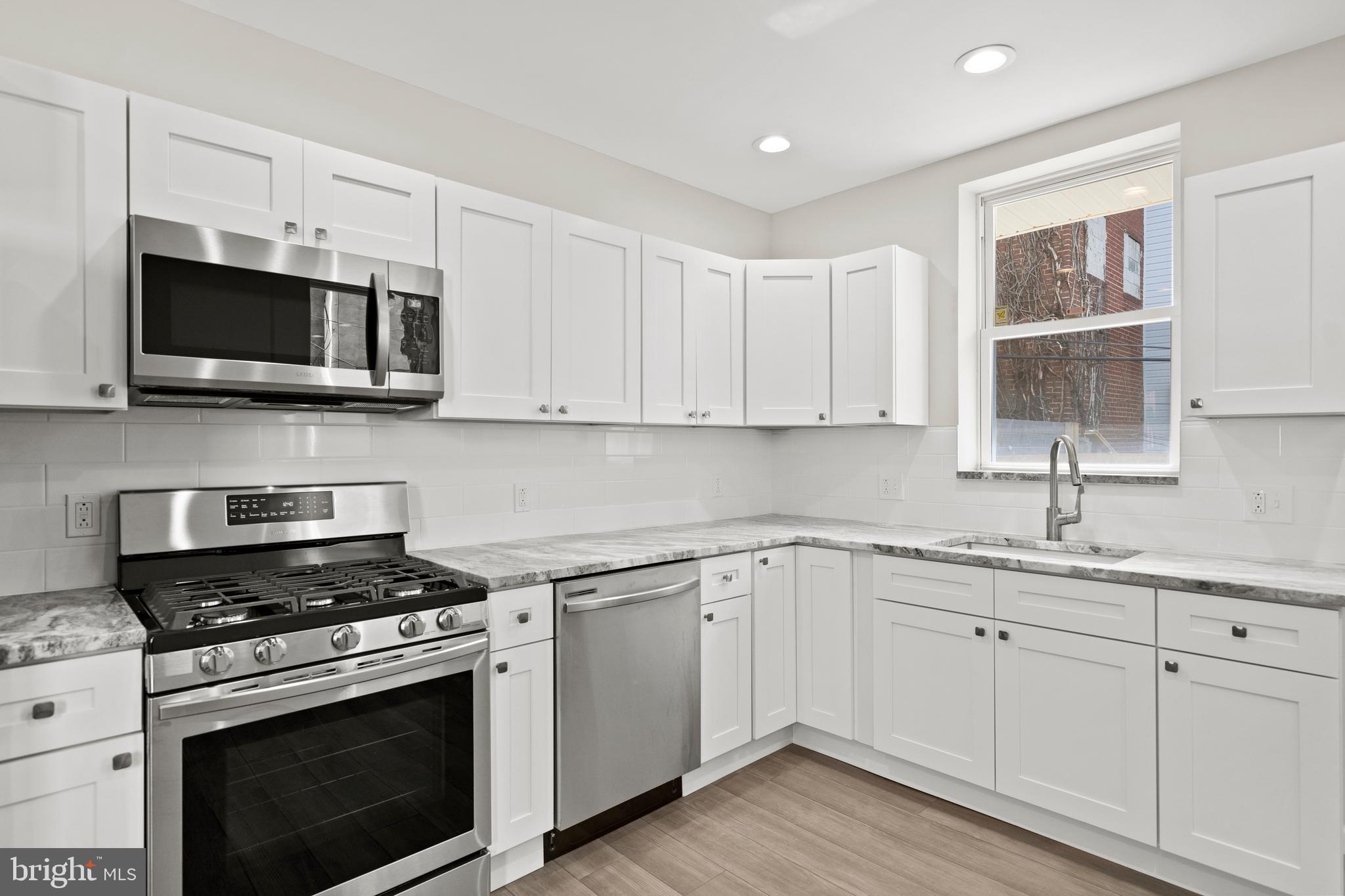 2216 Tasker Street Philadelphia, PA 19145 - Photo 15 of 42