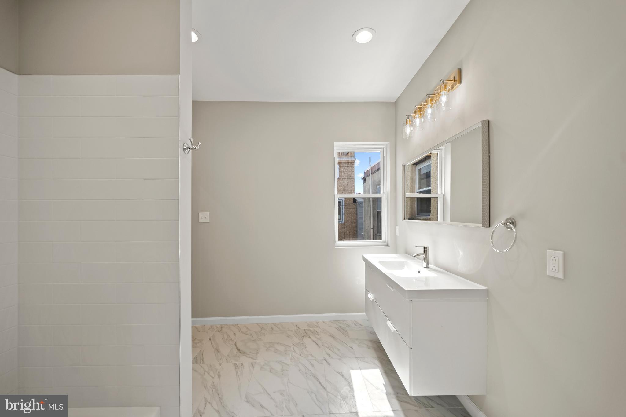 2216 Tasker Street Philadelphia, PA 19145 - Photo 26 of 42