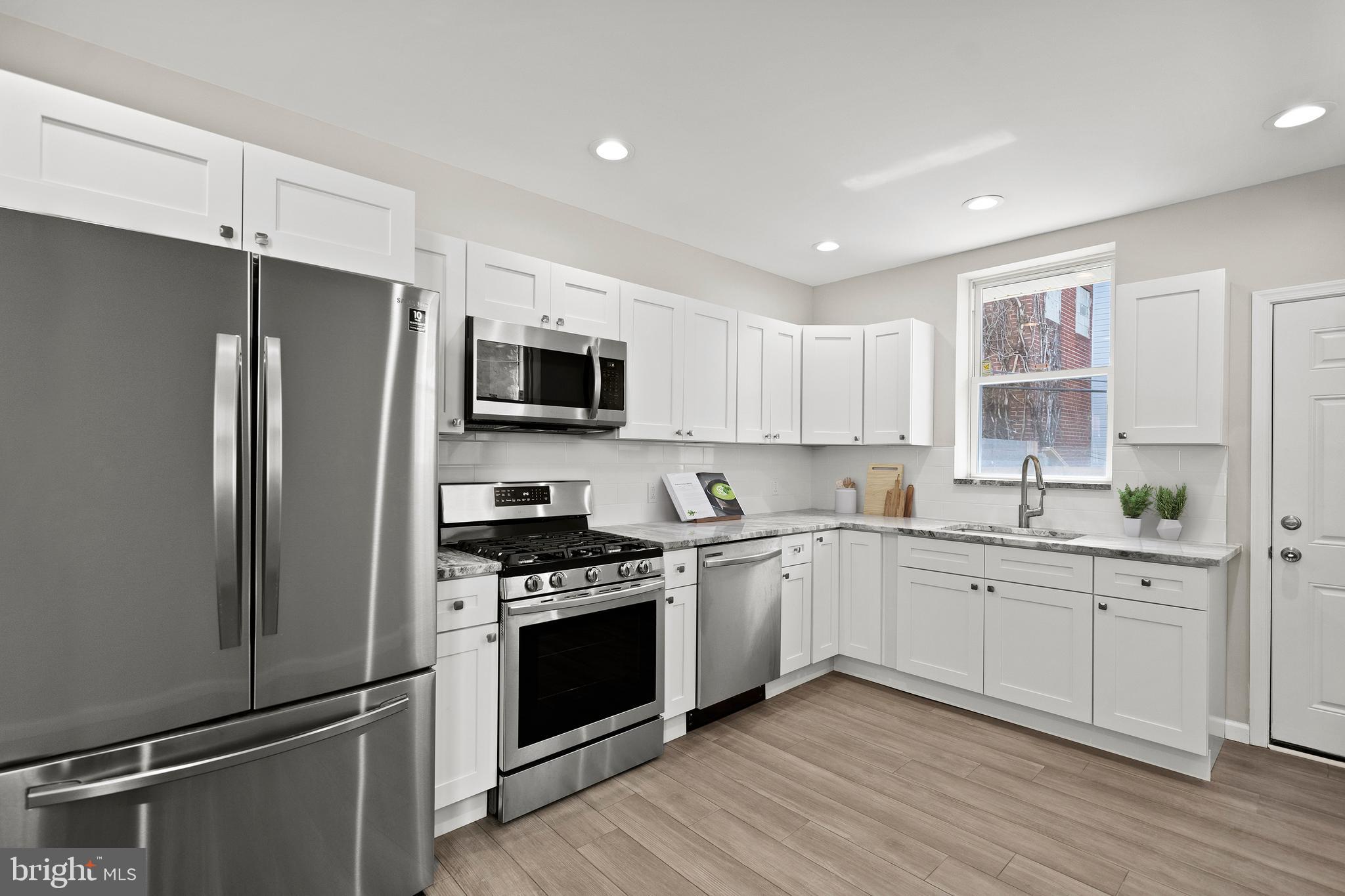 2216 Tasker Street Philadelphia, PA 19145 - Photo 4 of 42