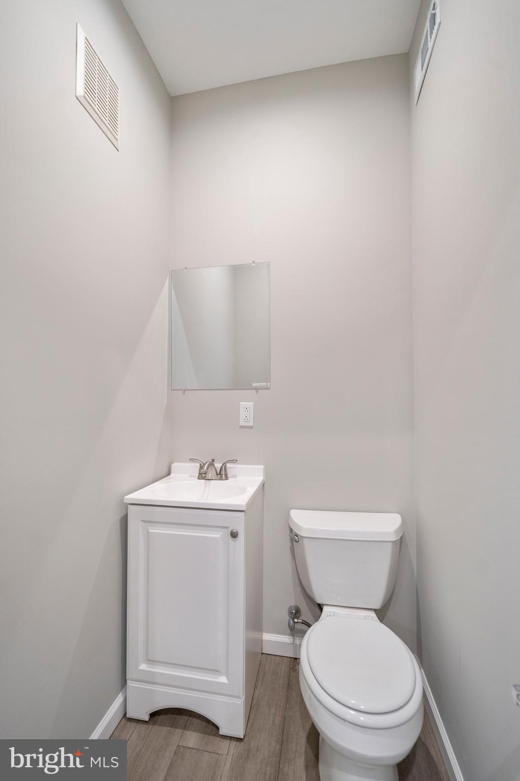 2216 Tasker Street Philadelphia, PA 19145 - Photo 37 of 42