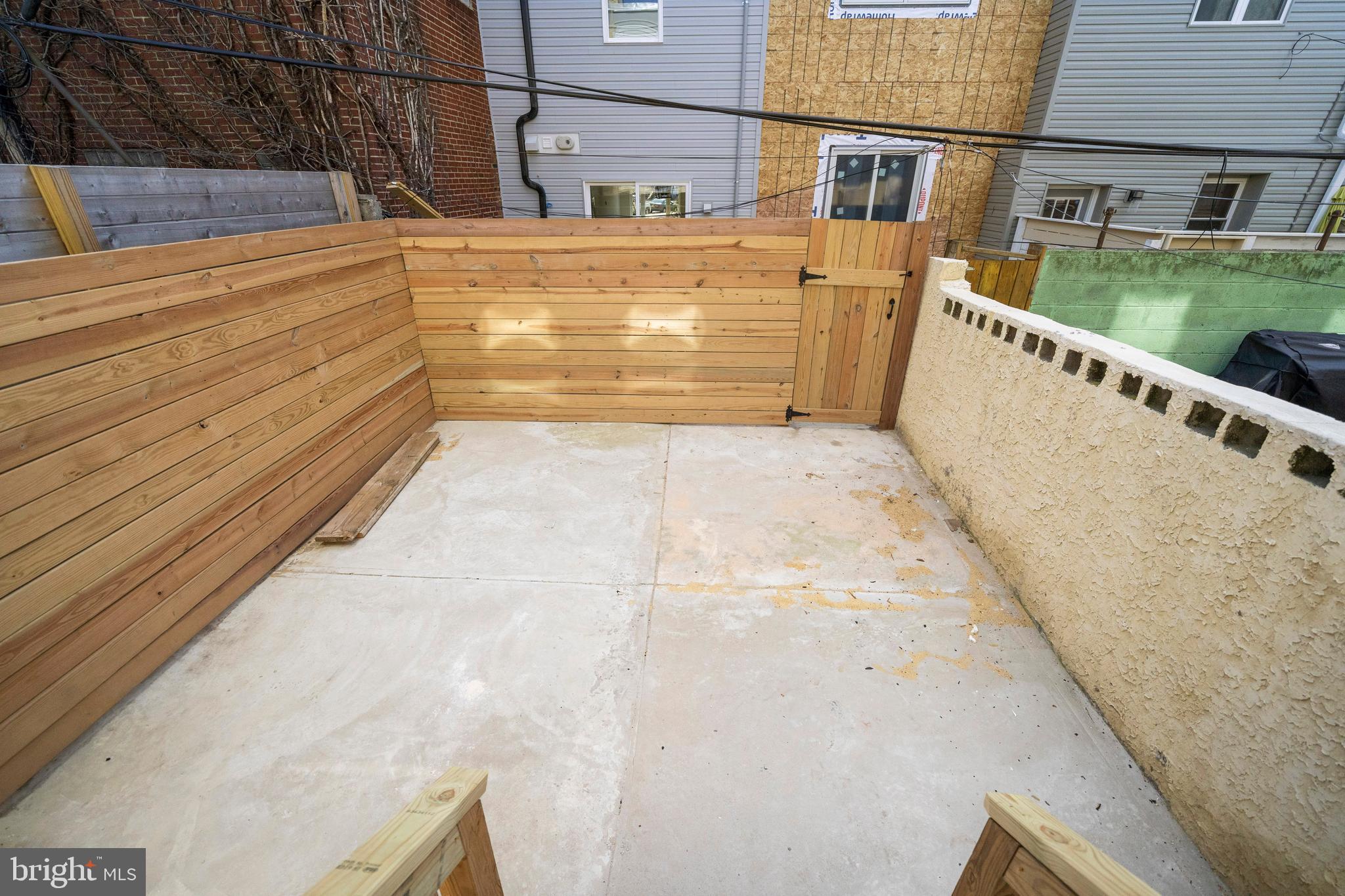2216 Tasker Street Philadelphia, PA 19145 - Photo 40 of 42