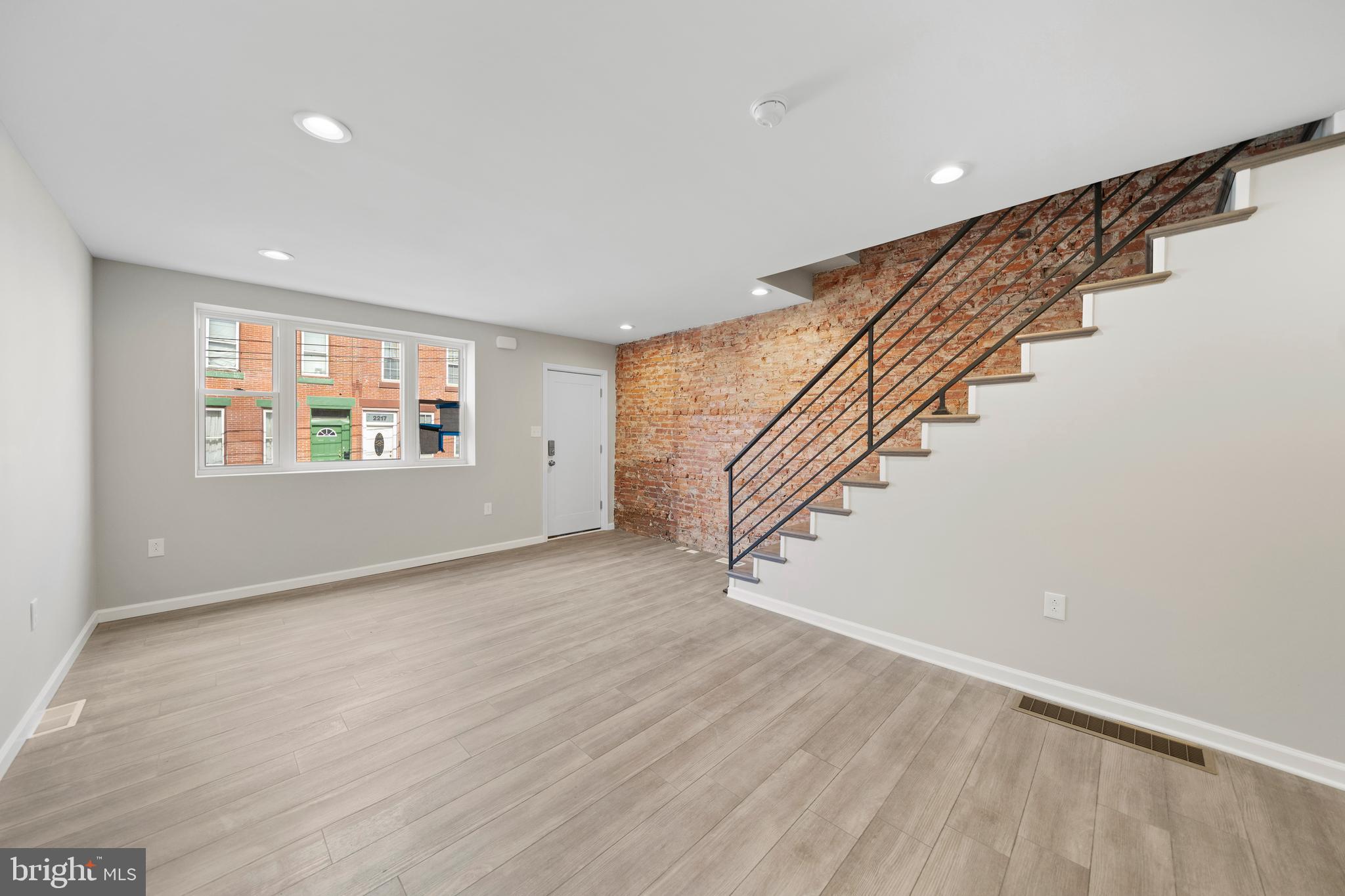 2216 Tasker Street Philadelphia, PA 19145 - Photo 7 of 42
