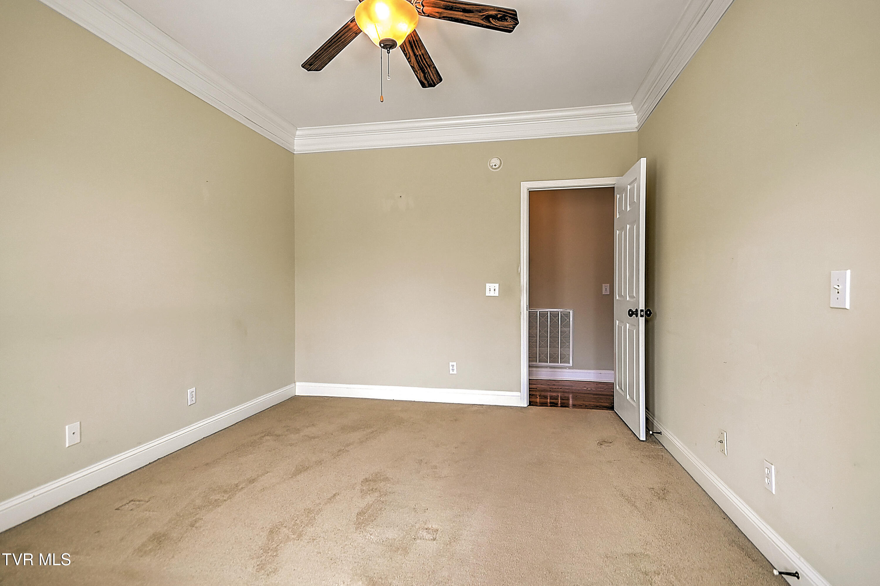 267 Alpine Trail Kingsport, TN 37663 - Photo 23 of 54 267 Alpine Trail SS-23