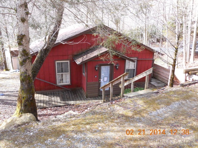 113 Shagbark Road Beech Mountain, NC 28604 - Photo 1 of 13 Gallery Image 1