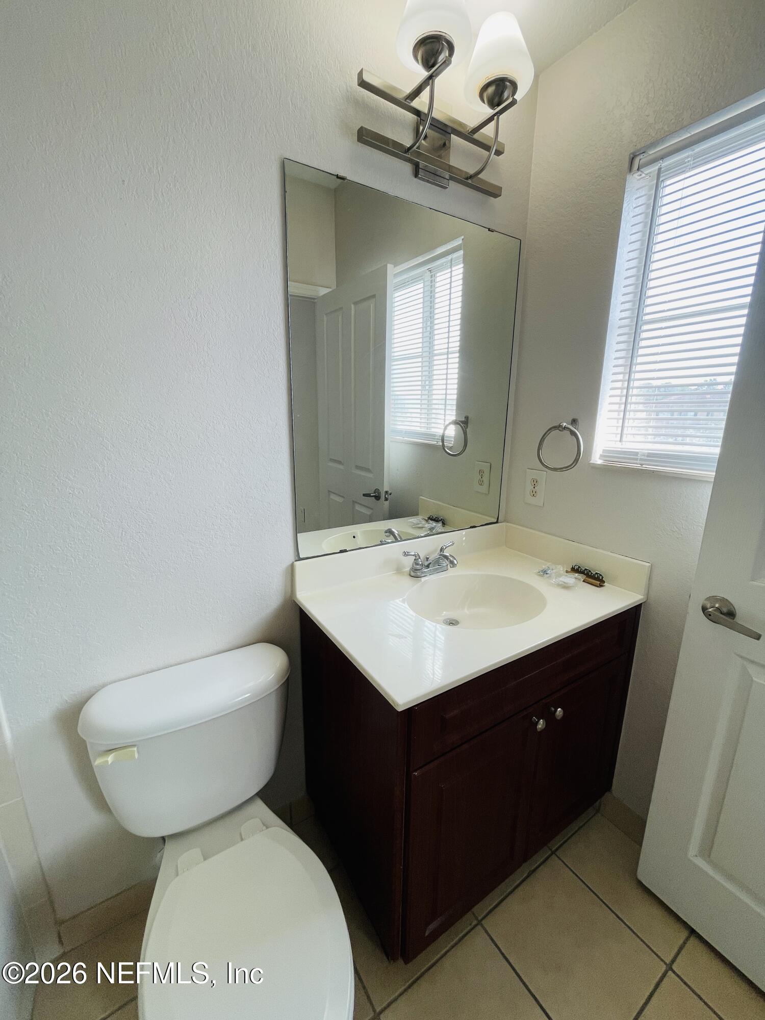 9745 Touchton Road, Unit 1826 Jacksonville, FL 32246 - Photo 26 of 56 26 Second Ensuite