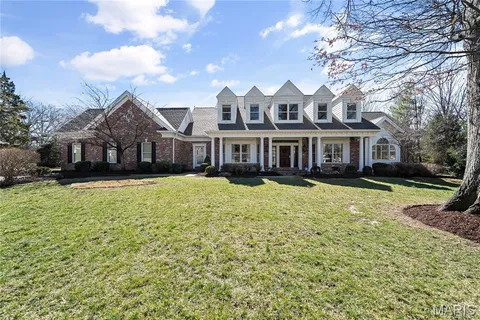 $2,399,000 | 16 Outer Ladue Drive, Frontenac, MO 63131