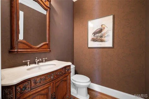 $2,399,000 | 16 Outer Ladue Drive, Frontenac, MO 63131