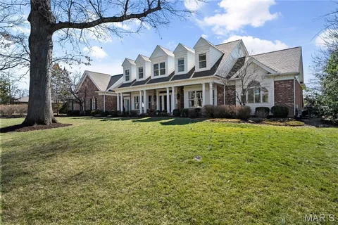 $2,399,000 | 16 Outer Ladue Drive, Frontenac, MO 63131