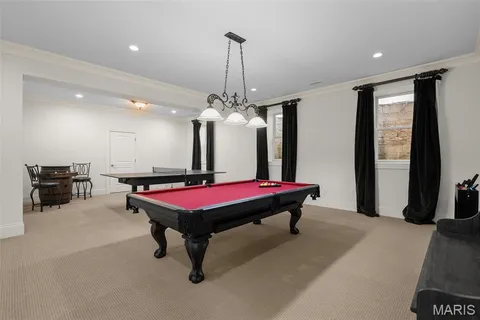 $2,399,000 | 16 Outer Ladue Drive, Frontenac, MO 63131