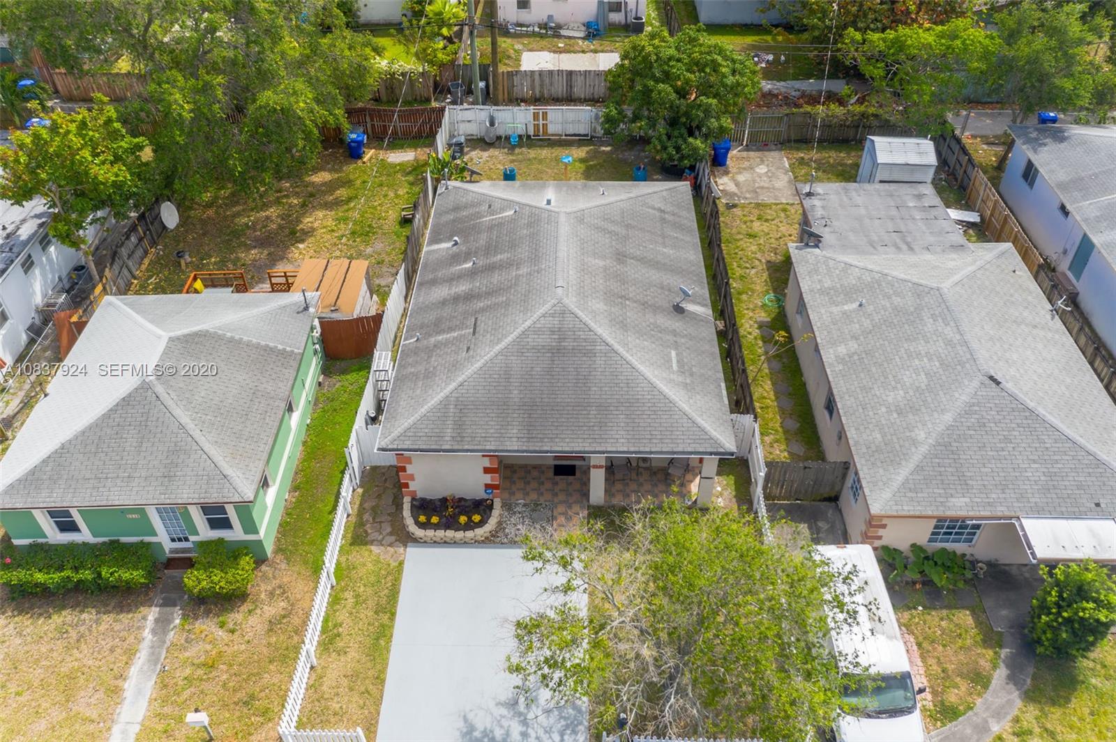 2220 Raleigh Street Hollywood, FL 33020 - Photo 22 of 23 an aerial view of a house with swimming pool garden and patio