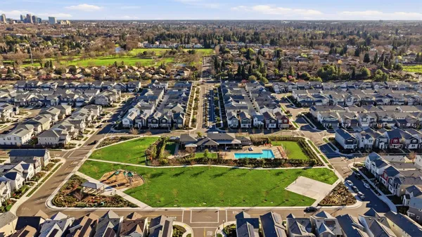 $459,000 | 3080 Seaspray Walk, Sacramento, CA 95833