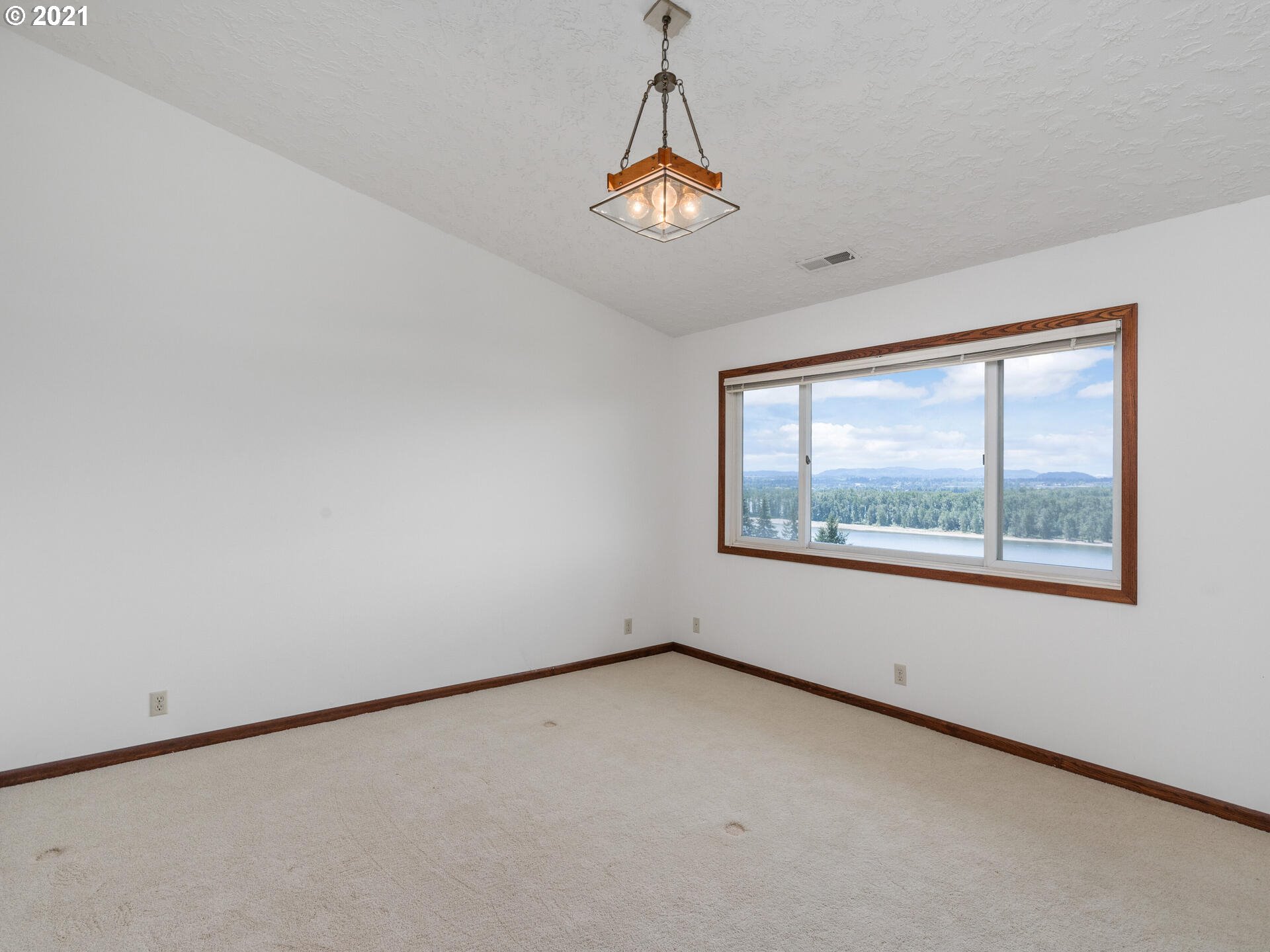 610 Northwest Brady Road Camas, WA 98607 - Photo 24 of 32 Gallery Image 24