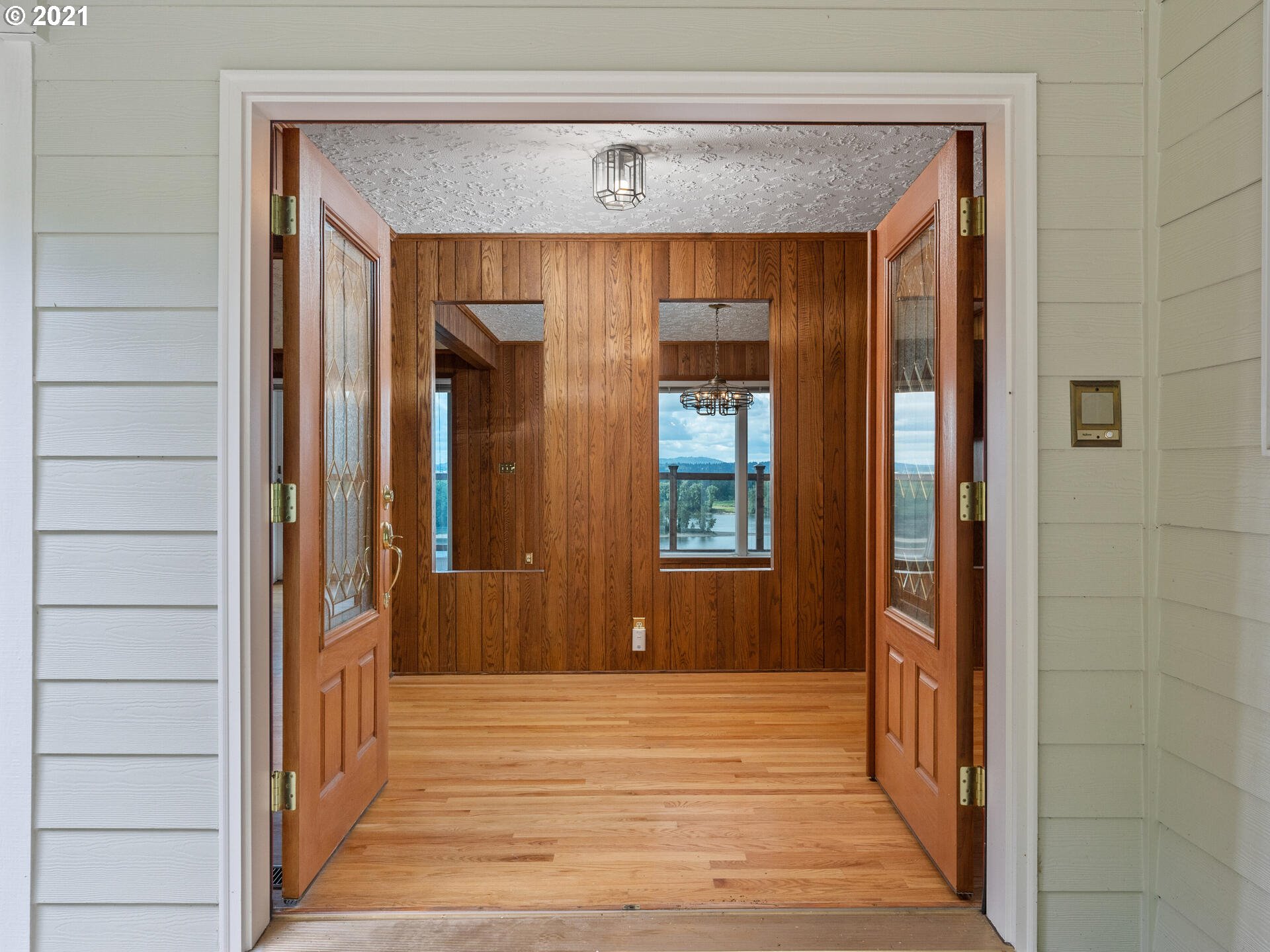 610 Northwest Brady Road Camas, WA 98607 - Photo 4 of 32 Gallery Image 4