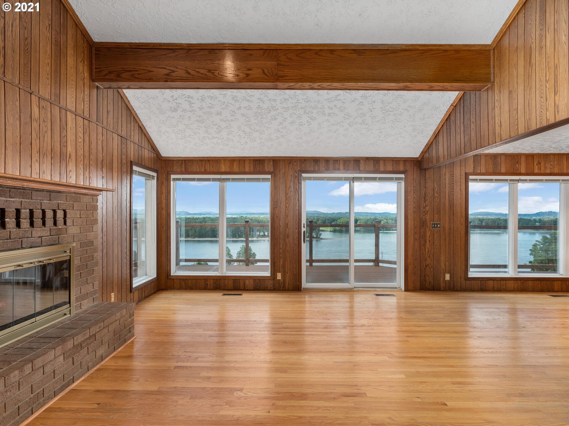 610 Northwest Brady Road Camas, WA 98607 - Photo 8 of 32 Gallery Image 8