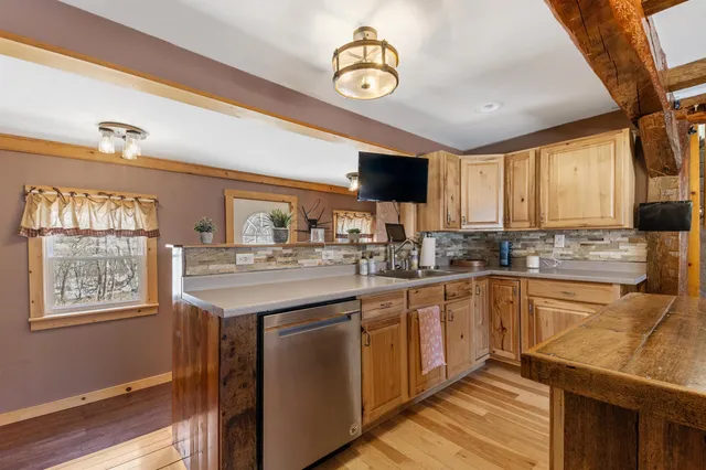 $429,900 | 21 Bungy Road, Colebrook, NH 03576