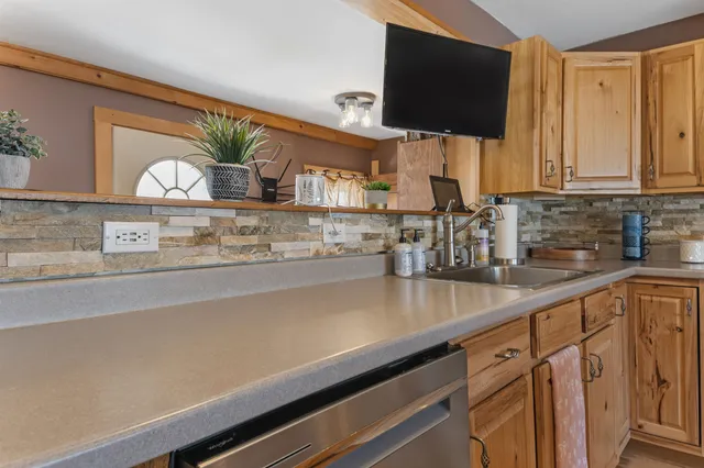 $429,900 | 21 Bungy Road, Colebrook, NH 03576