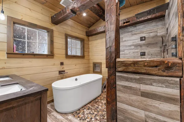 $399,000 | 21 Bungy Road, Colebrook, NH 03576