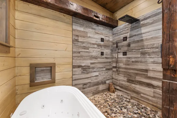 $399,000 | 21 Bungy Road, Colebrook, NH 03576