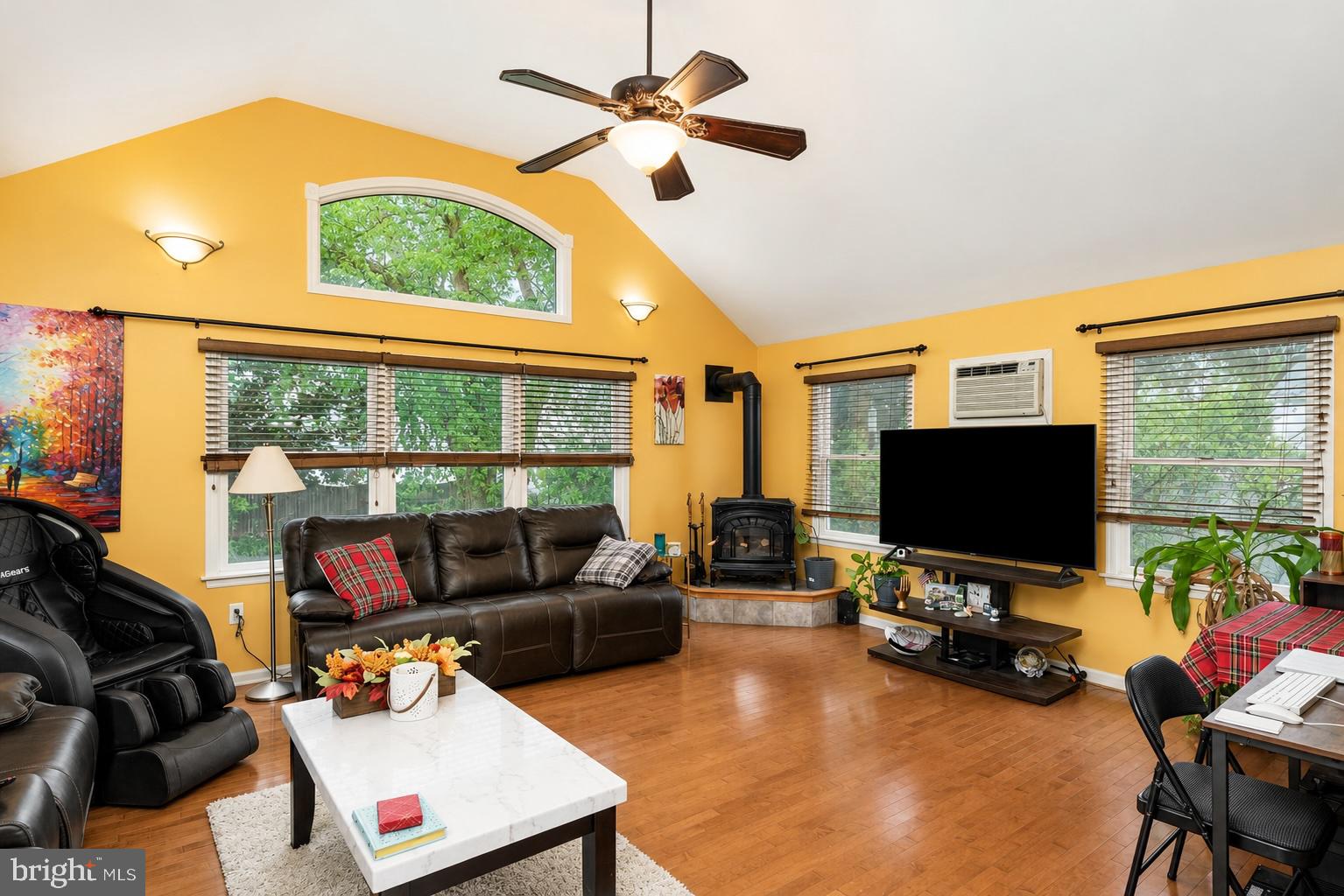 9 Alton Road Hamilton, NJ 08619 - Photo 9 of 25 Gallery Image 9