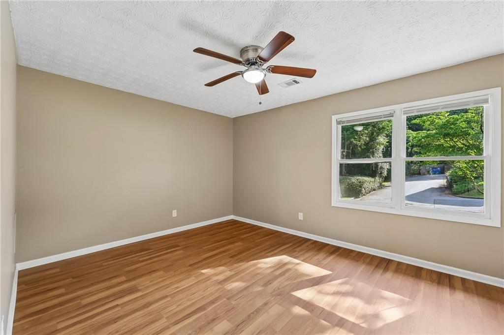401 Autumn Leaf Way Norcross, GA 30093 - Photo 14 of 21