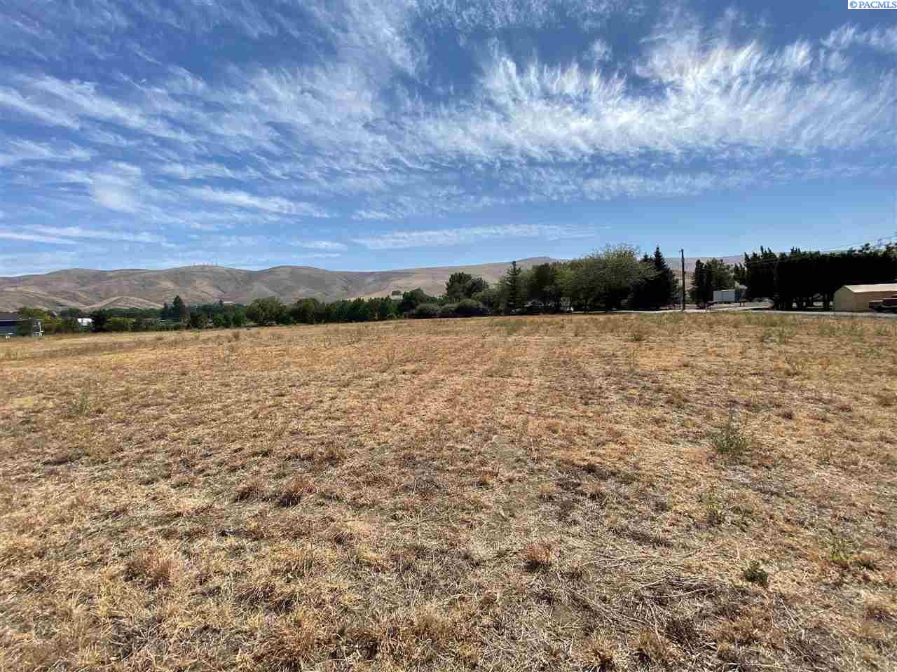9102 South Moore Road Prosser, WA 99350 - Photo 1 of 1 Gallery Image 1