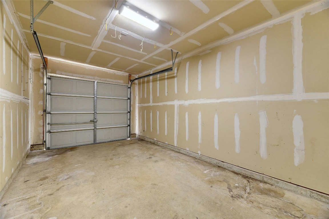 9716 Sugar Hill Drive, Unit A Austin, TX 78748 - Photo 32 of 40 a view of an empty room