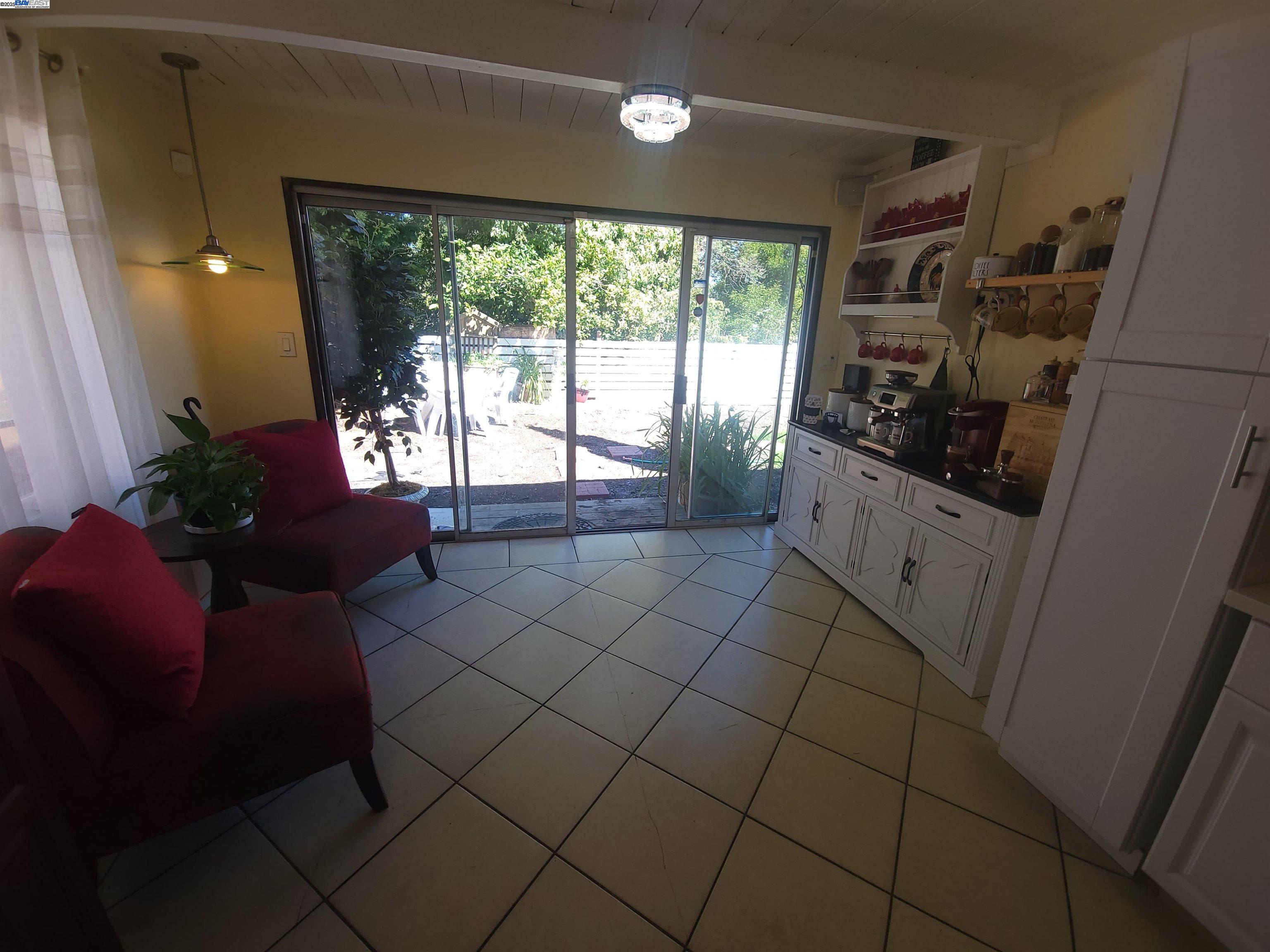 4441 Jana Vista Road El Sobrante, CA 94803 - Photo 8 of 17