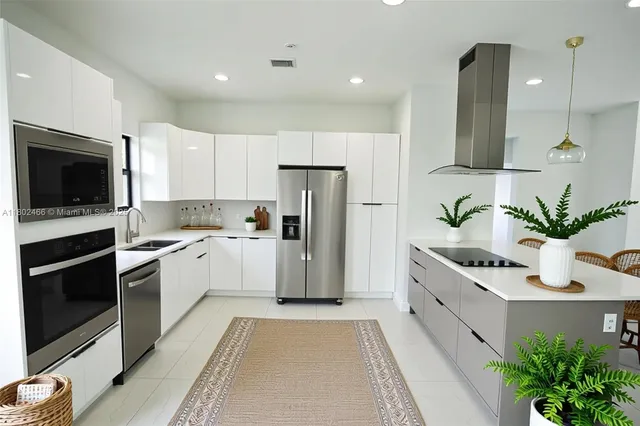 $349,900 | 9016 Justice Circle, LaBelle, FL 33935