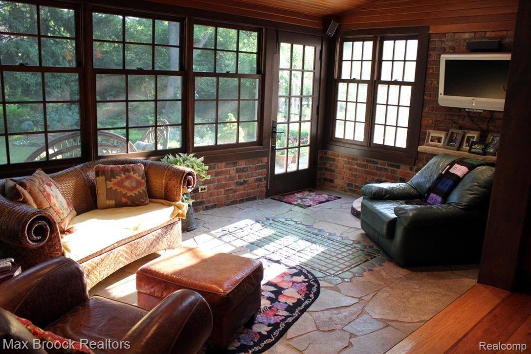 12 Hanover Road Pleasant Ridge, MI 48069 - Photo 6 of 25 Family Rm w/Slate & Pewabic Flr