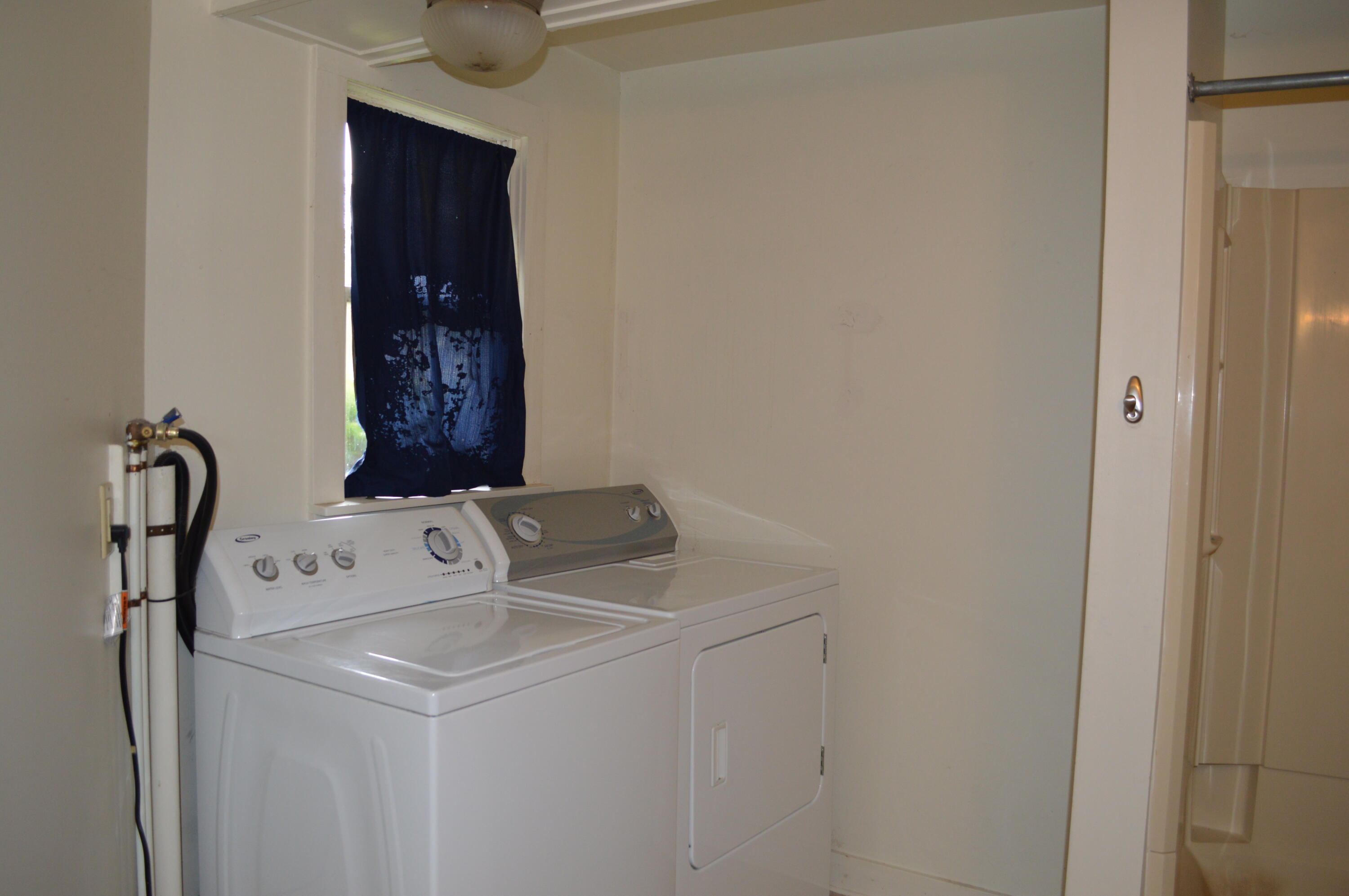 189 Ellsworth Road Blue Hill, ME 04614 - Photo 10 of 13 Laundry