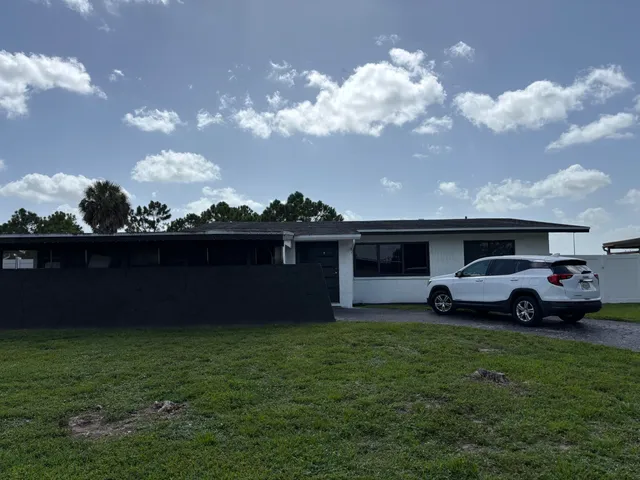 $525,000 | 197 Sandpiper Avenue, Royal Palm Beach, FL 33411