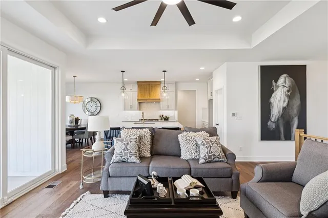 $662,000 | 1836 Green Meadow Drive, Liberty, MO 64068