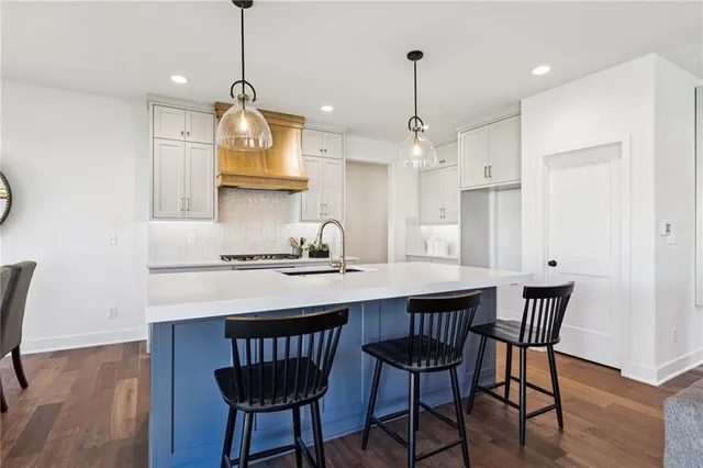 $662,000 | 1836 Green Meadow Drive, Liberty, MO 64068