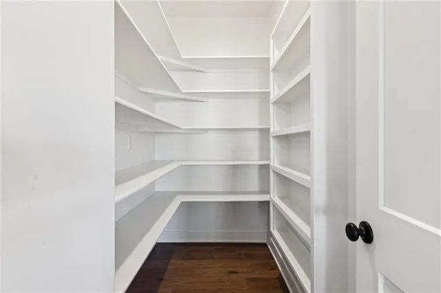 $662,000 | 1836 Green Meadow Drive, Liberty, MO 64068