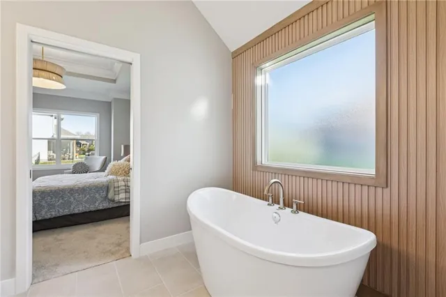 $662,000 | 1836 Green Meadow Drive, Liberty, MO 64068