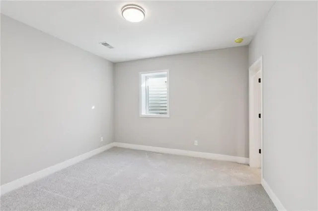 $662,000 | 1836 Green Meadow Drive, Liberty, MO 64068