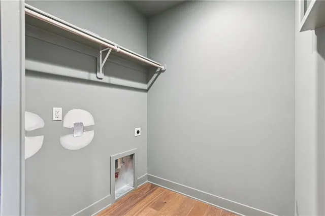 $662,000 | 1836 Green Meadow Drive, Liberty, MO 64068