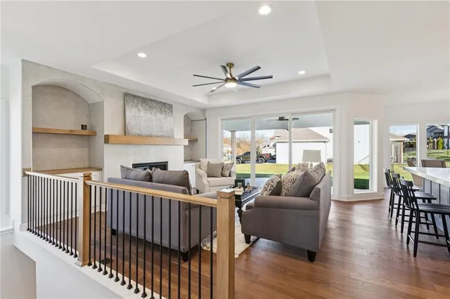 $662,000 | 1836 Green Meadow Drive, Liberty, MO 64068