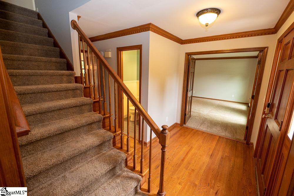 201 Foxhound Road Simpsonville, SC 29680 - Photo 2 of 32 Gallery Image 2