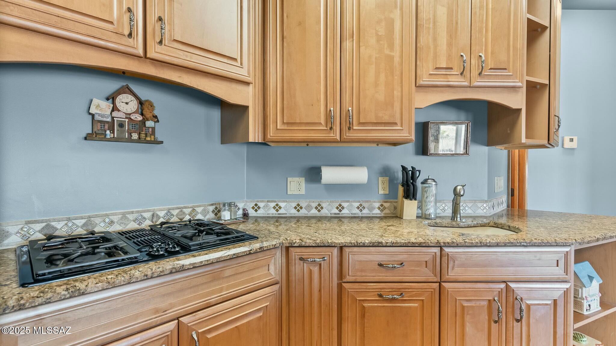 71 Lake Patagonia Road Nogales, AZ 85621 - Photo 7 of 39