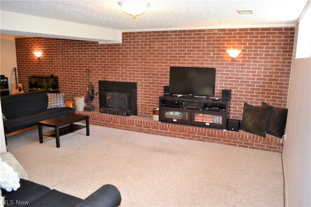 12073 Dupont Road Washington, WV 26181 - Photo 23 of 29