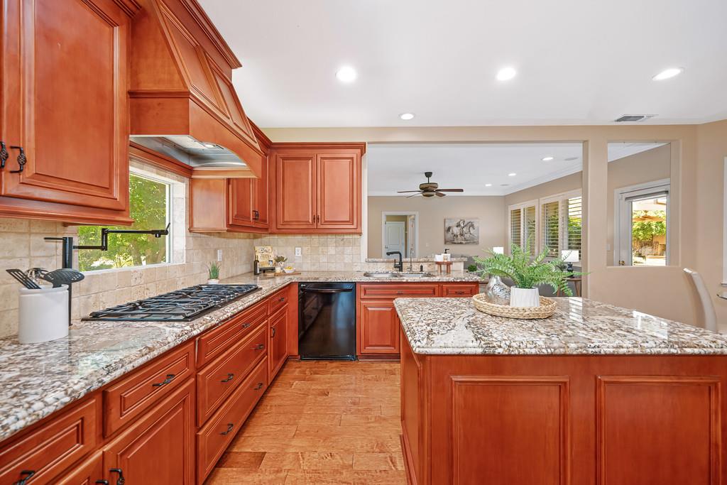 19539 Mountain Lion Road Grass Valley, CA 95945 - Photo 18 of 74