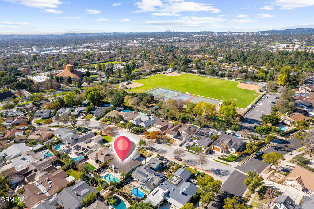 1010 Pepperhill Road Pasadena, CA 91107 - Photo 34 of 35 an aerial view of residential houses with outdoor space