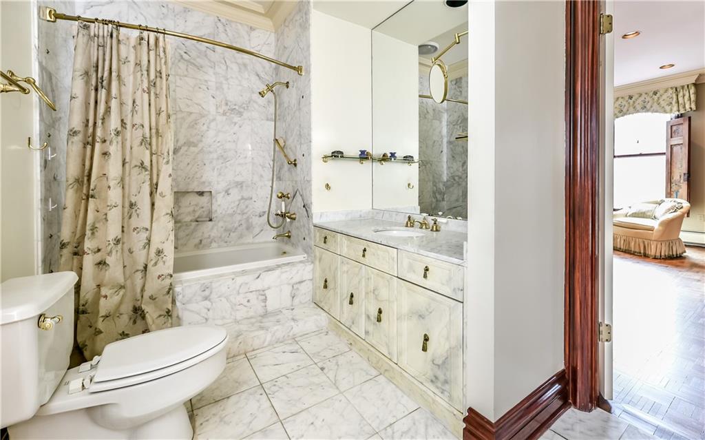 300 North Woodland Road, Unit 2A Pittsburgh, PA 15232 - Photo 20 of 25