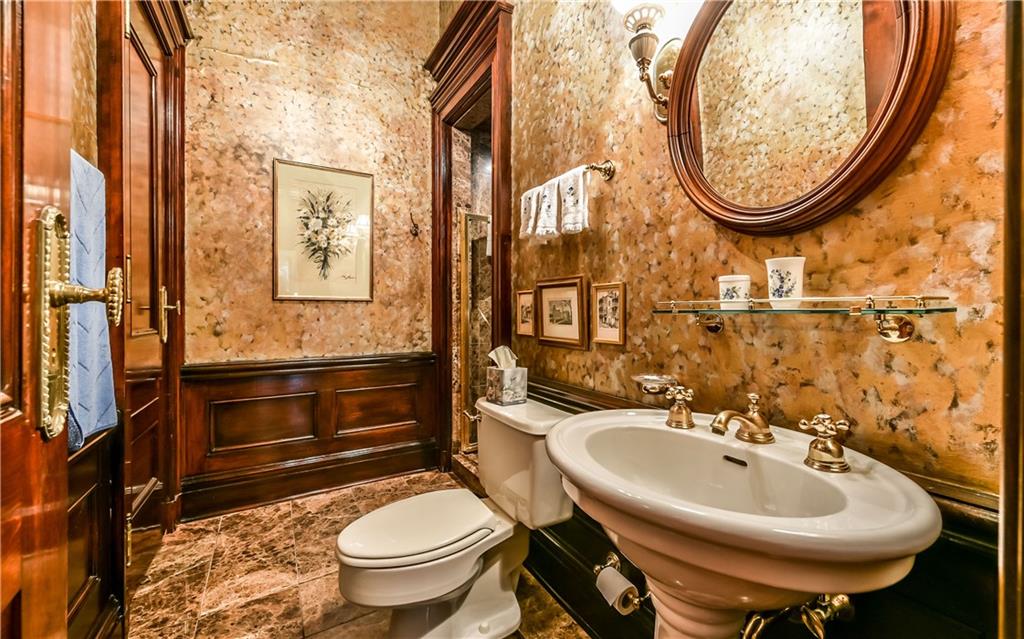 300 North Woodland Road, Unit 2A Pittsburgh, PA 15232 - Photo 24 of 25