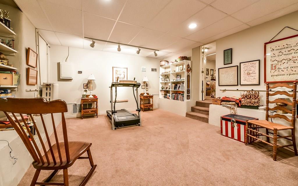 300 North Woodland Road, Unit 2A Pittsburgh, PA 15232 - Photo 25 of 25 extra suite with living room, bedroom and full bath, great for guests.