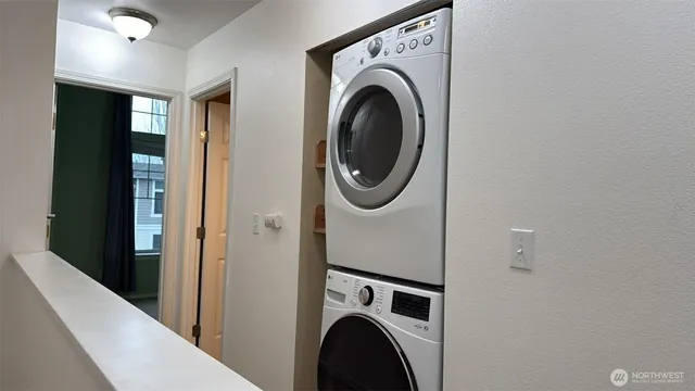 $2,300 | 5305 35th Street East, Fife, WA 98424