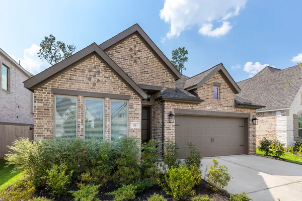 $2,600 | 616 Sand Branch Drive, Conroe, TX 77304