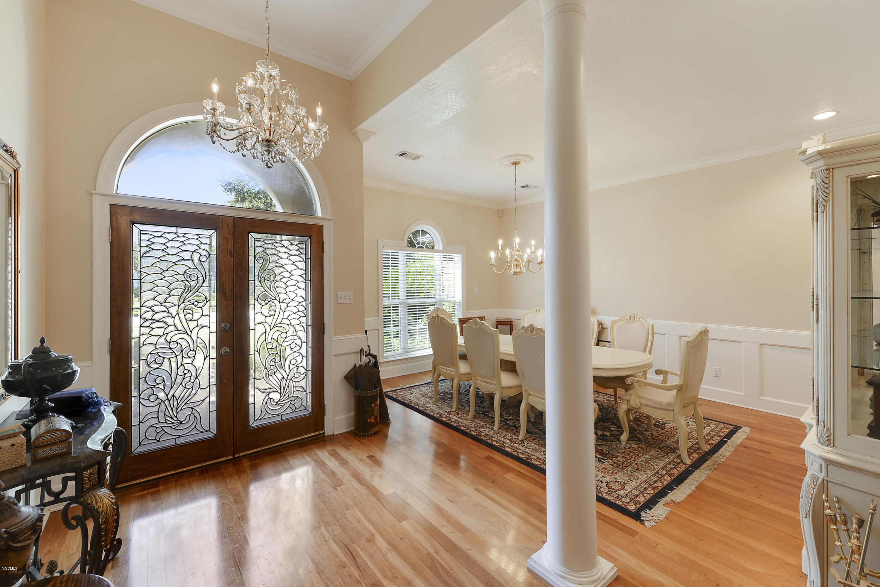 3610 Perryman Road Ocean Springs, MS 39564 - Photo 2 of 19 Dining Room