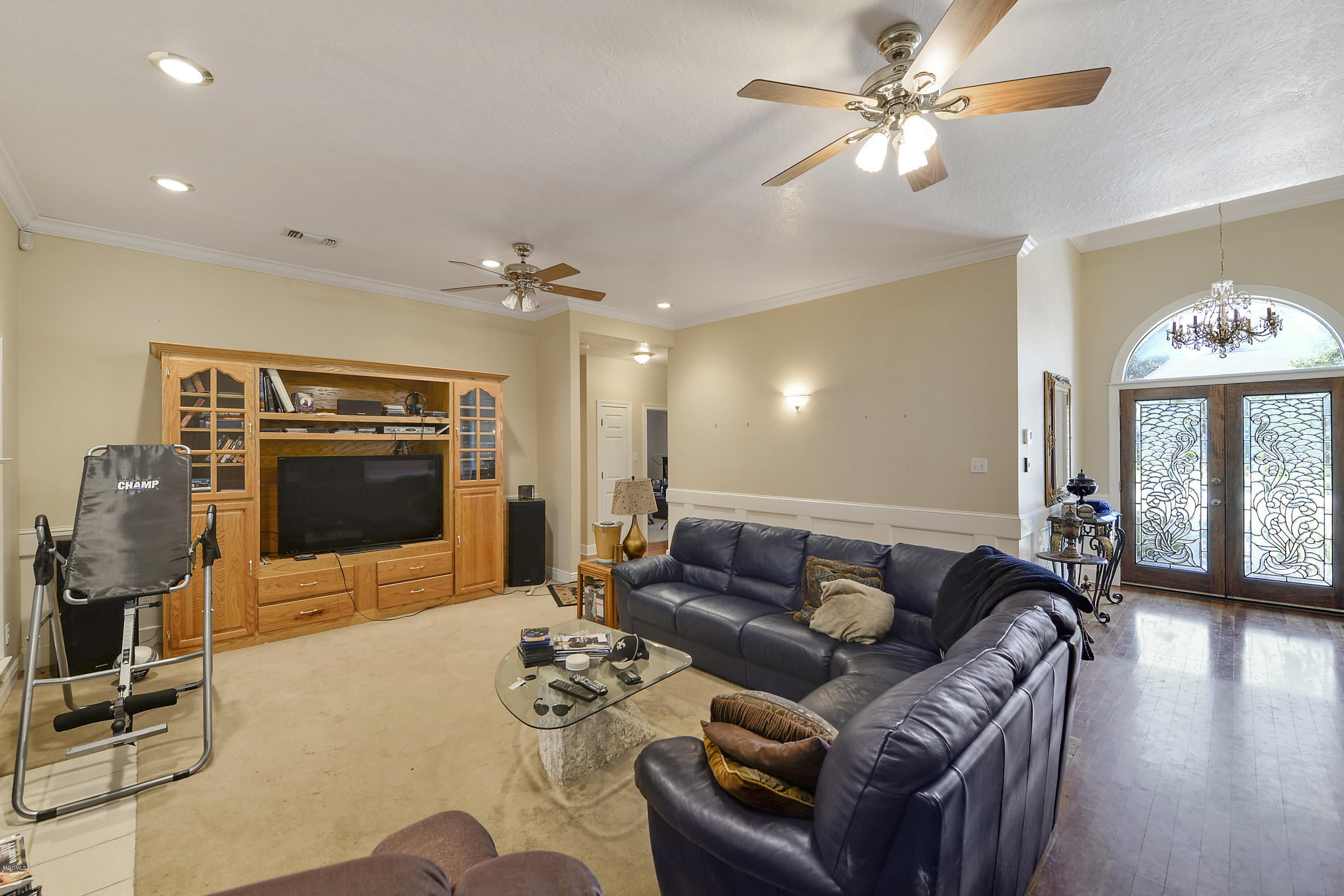 3610 Perryman Road Ocean Springs, MS 39564 - Photo 3 of 19 Family Room